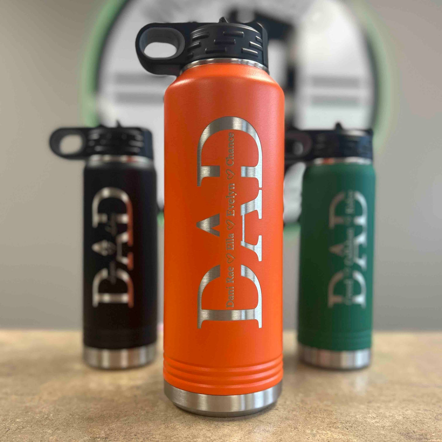 Custom Dad Water Bottle with Kids Names – Personalized Engraved Stainless Steel Bottle – Father’s Day Gift for Dad
