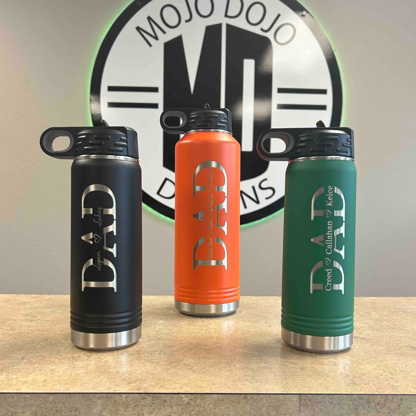 Custom Dad Water Bottle with Kids Names – Personalized Engraved Stainless Steel Bottle – Father’s Day Gift for Dad